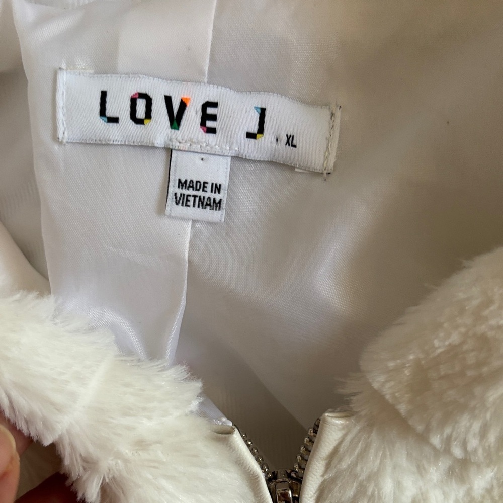 Love White Kids Puffer Jacket - Picture 2 of 5